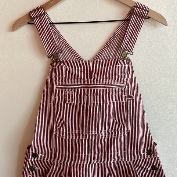 Duluth Trading Duluth Trading Company Red & White Stripe Overall Shorts. Size S - Picture 3 of 7